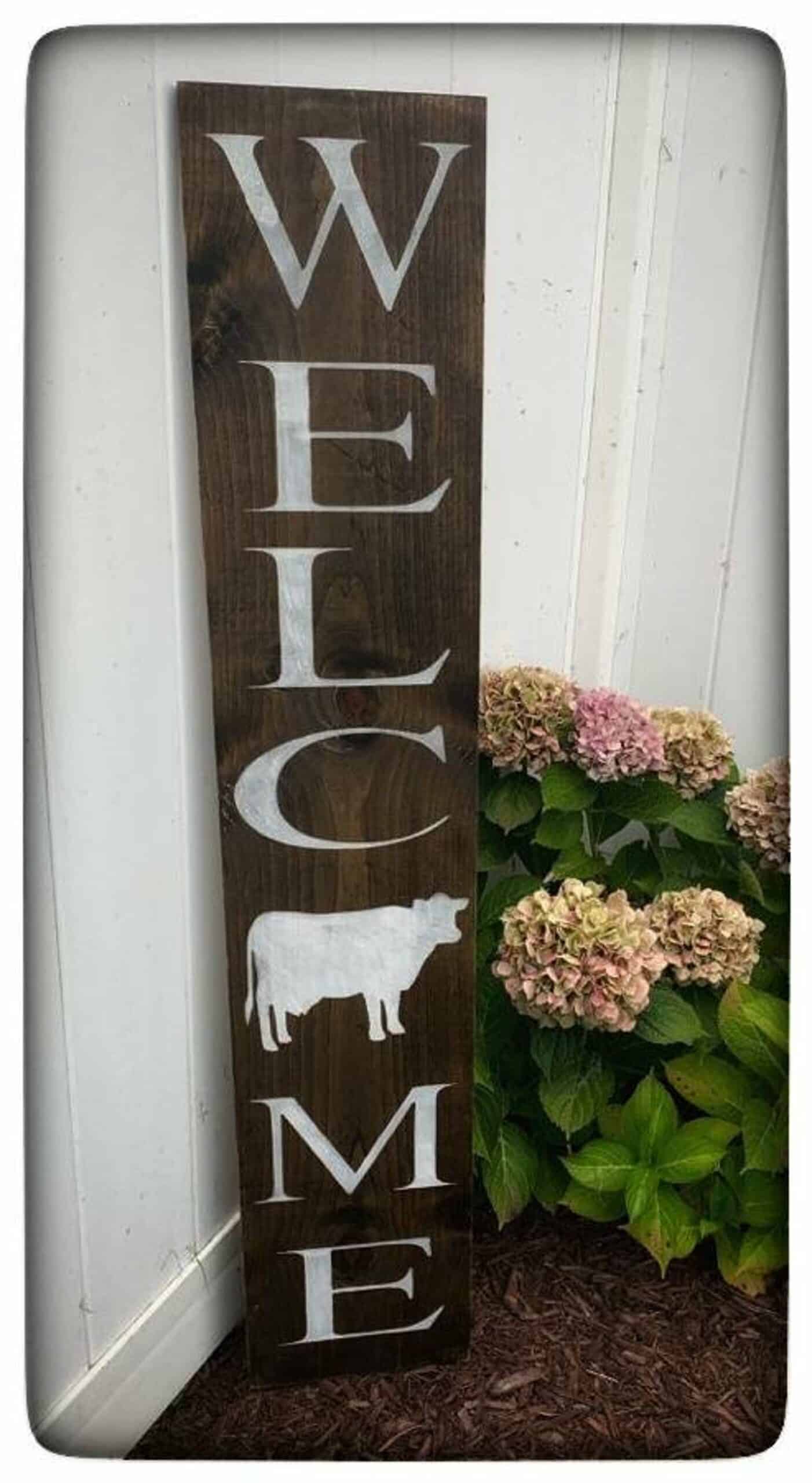 Wooden farmhouse welcome sign