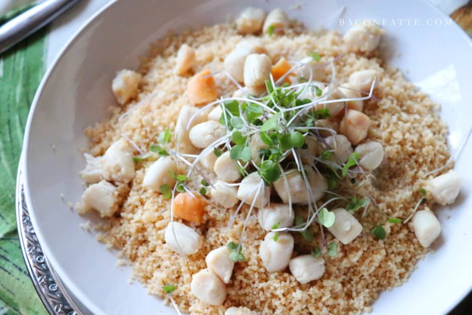 Petite bay scallops in white wine sauce