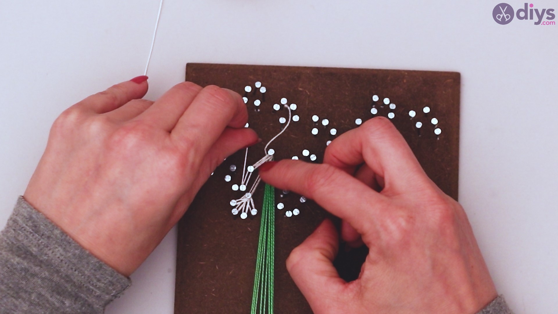 String dandelion wall art step 1 (28)