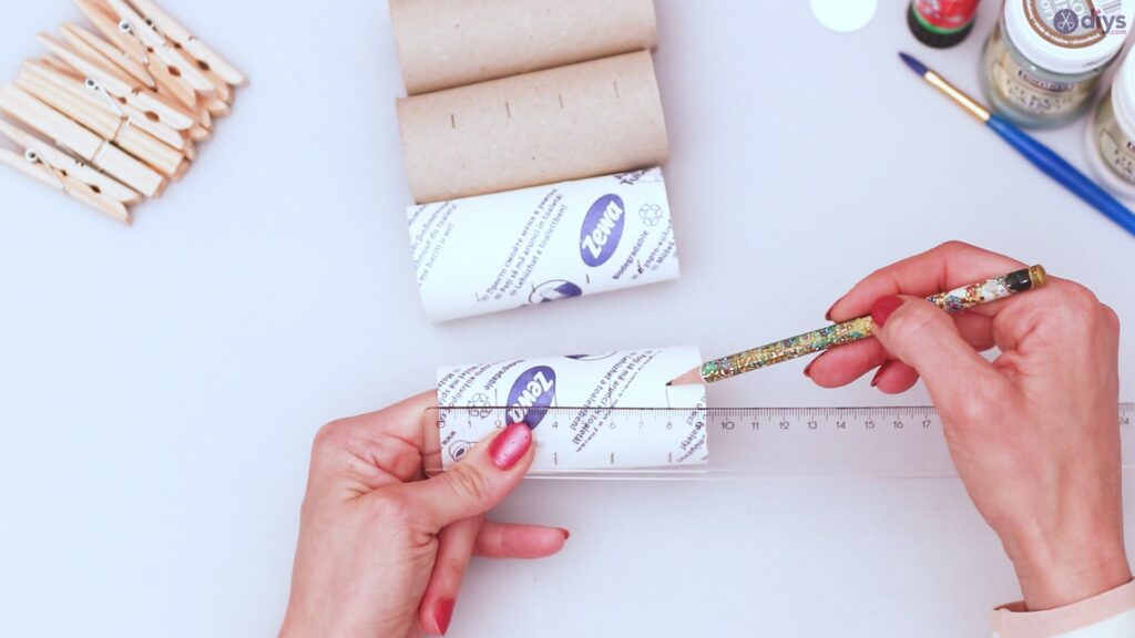 Toilet paper roll wall decor diy project (3)