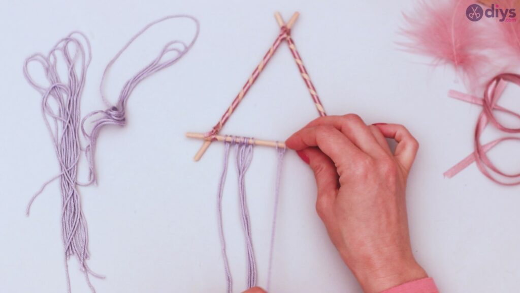 Triangle dreamcatcher diy project step 1 (26)