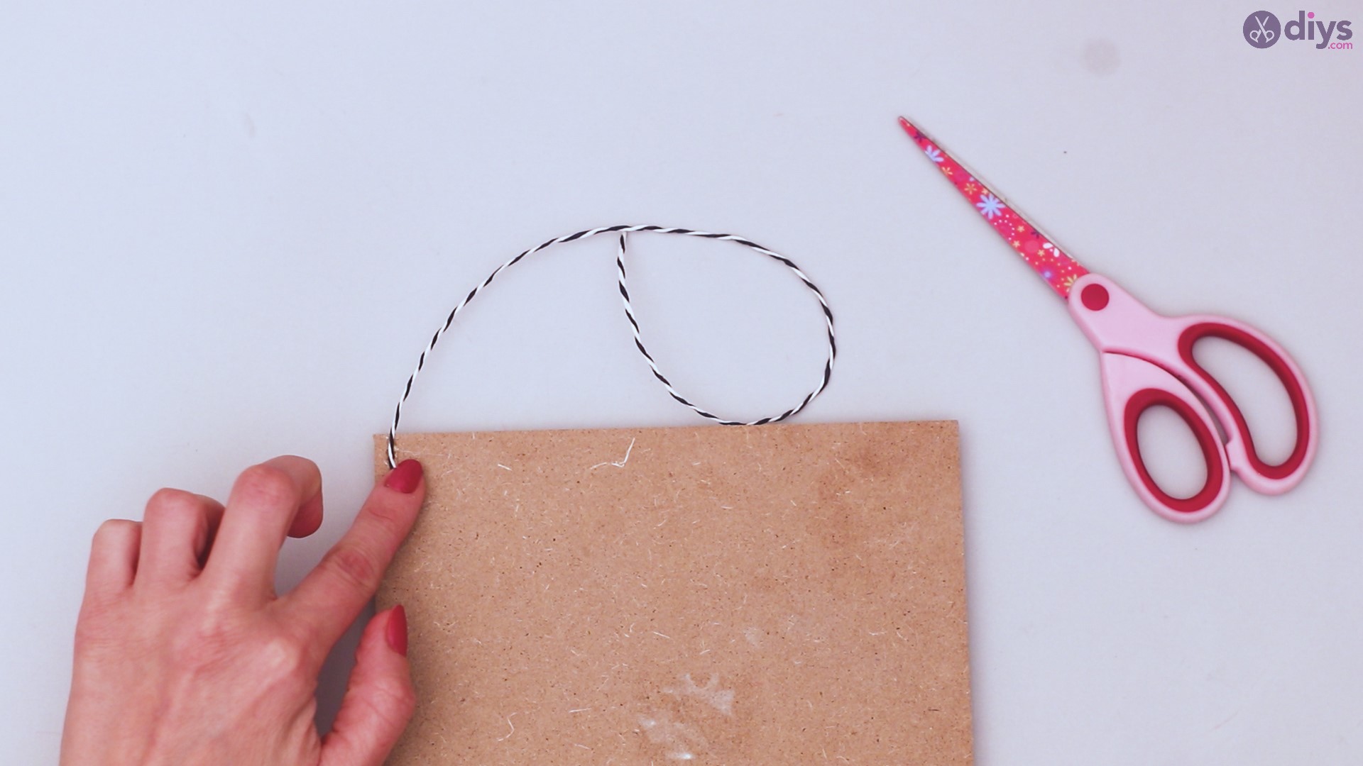 Twine string wall decor diy simple project (33)