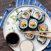 Vegan veggie sushi rolls