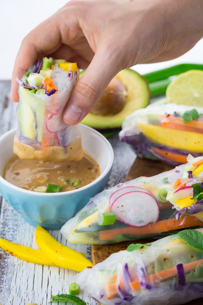 Rice paper rolls with mango and mint