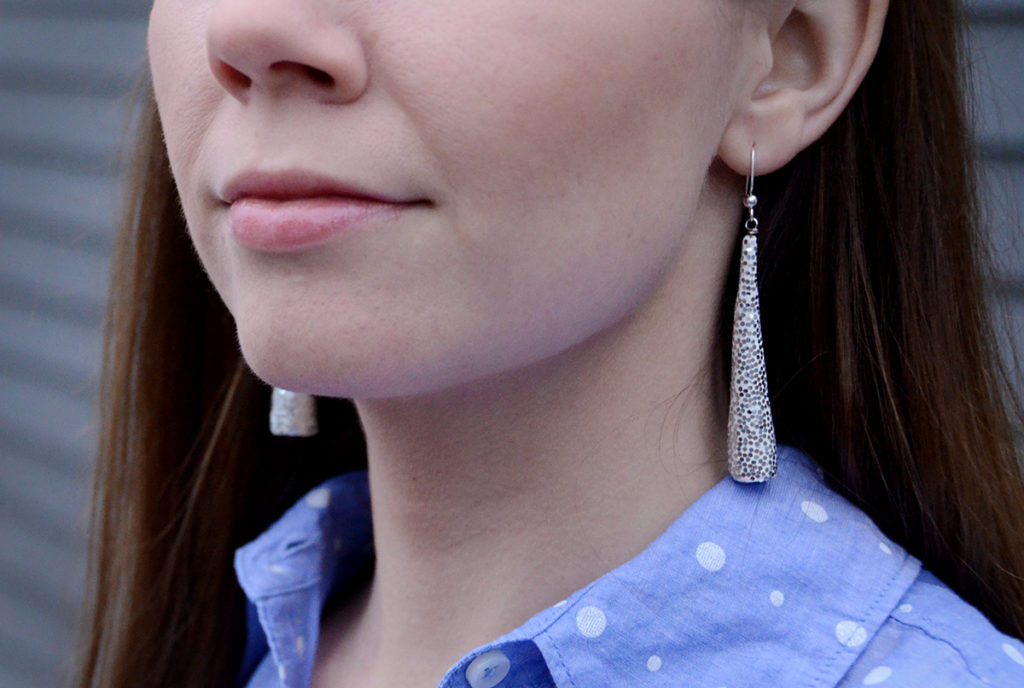 Diy glitter earrings
