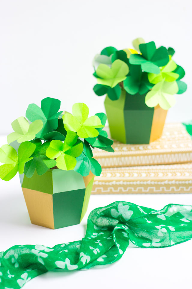 St. Patrick's Day Crafts - DIY Paper Origami Shamrock Craft