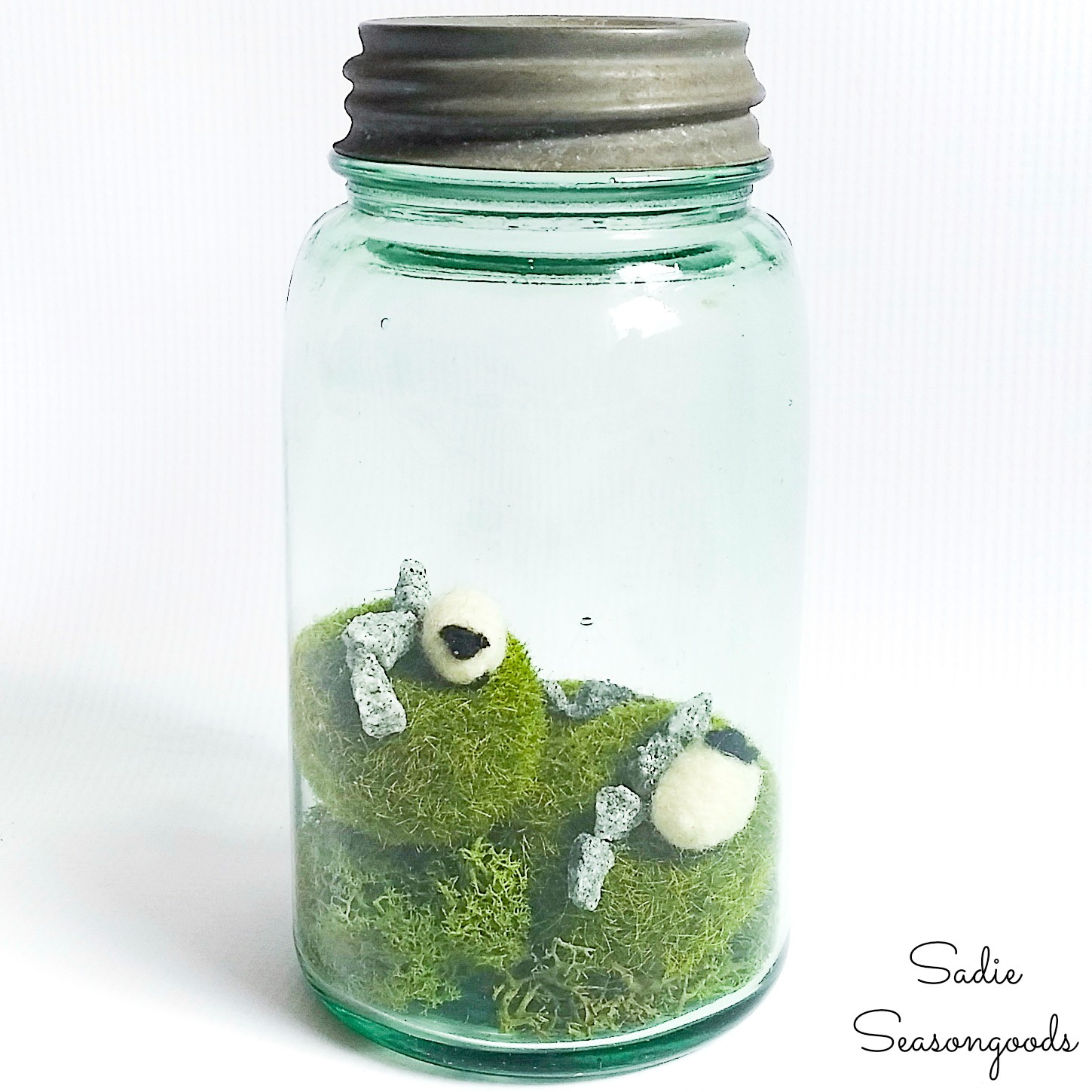 St. Patrick's Day Crafts for Kids - Irish Home Decor in a Green Jar