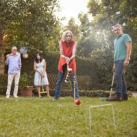Ropoda six player croquet set with wooden mallets