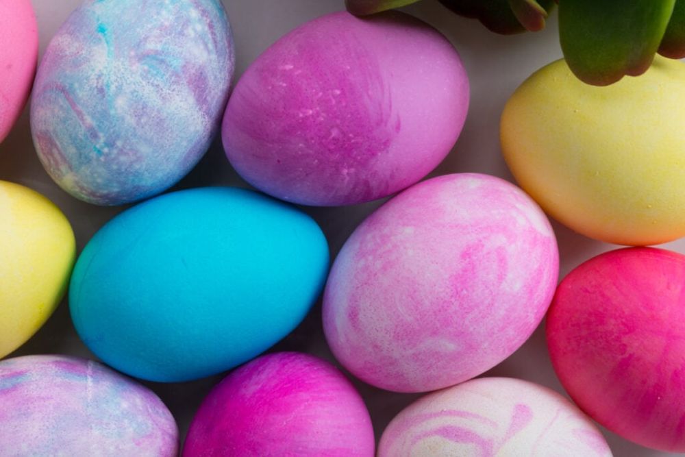 Diy easter egg natural dyeing