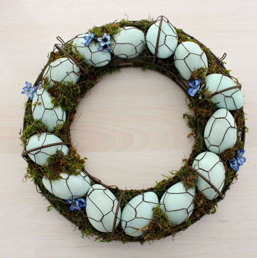 Plastic Easter Egg Wreath Ideas