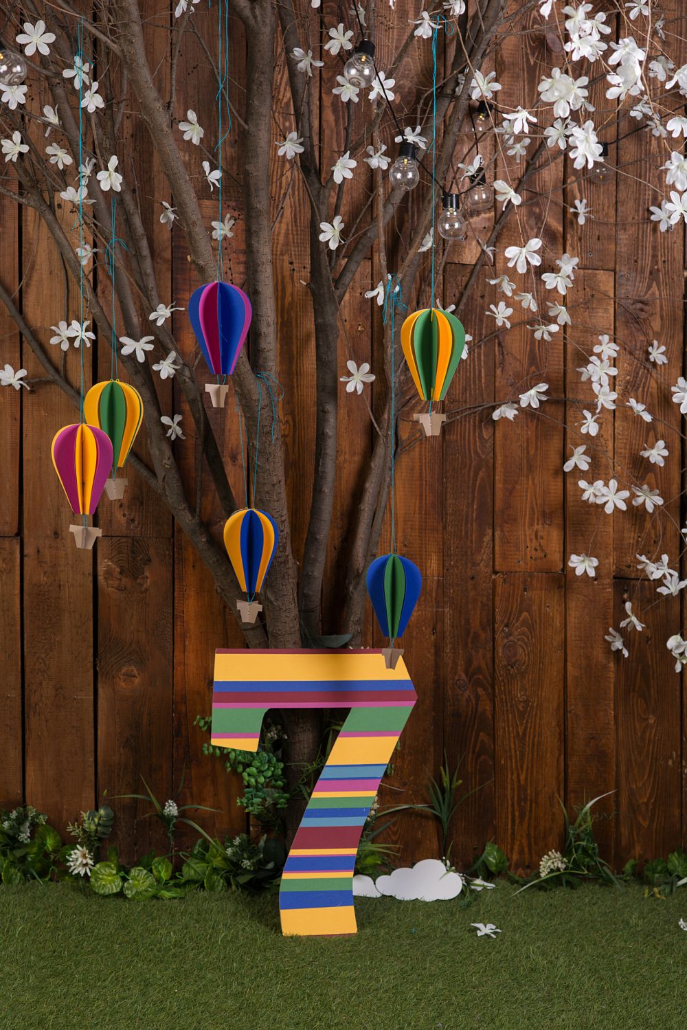 40 Easy Diy Birthday Decoration Ideas, Things To Decorate Room For Birthday