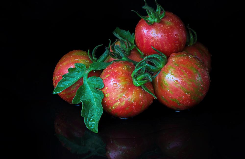 Schimmeig striped stuffing tomato
