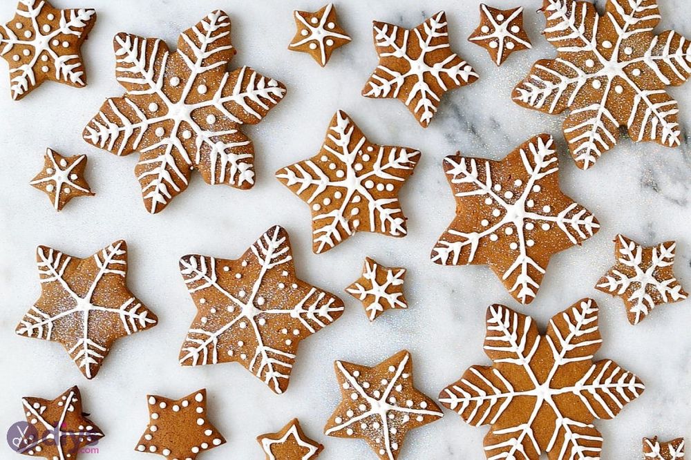 Christmas party food ideas iced gingerbread cookies