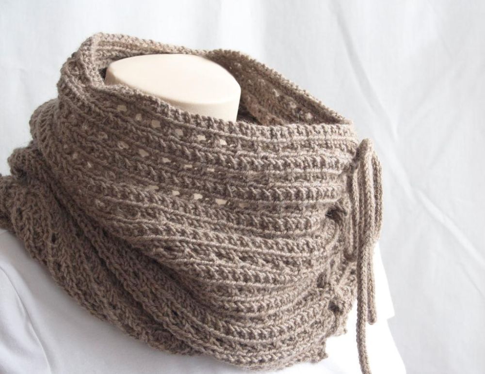 Diy knitted cowls