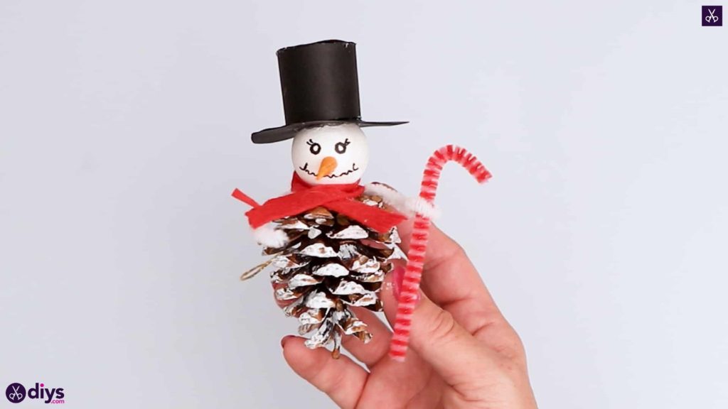 Pinecone snowman ornament for christmas tree
