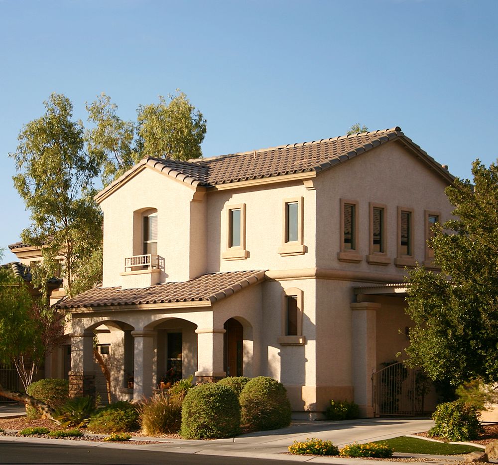 Stucco House 101: Pros, Cons, Application, Repair, Painting & Best Ideas