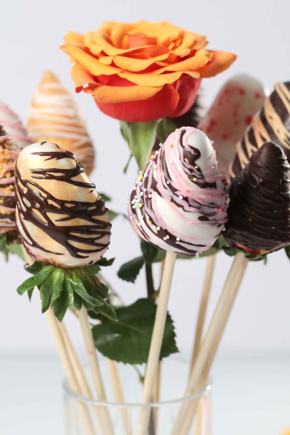 Diy chocolate covered strawberry bouquet
