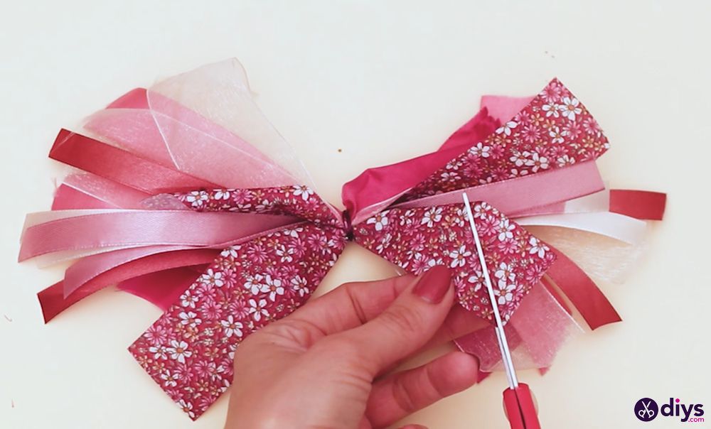 How to make a bow (27)