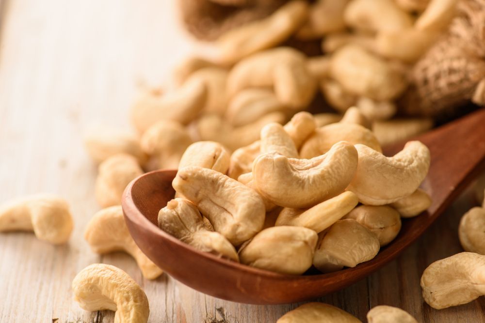 Substitutes for pine nuts cashew nuts