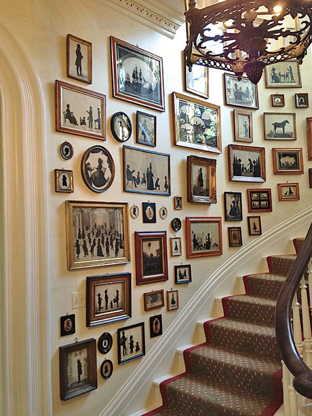28 best family photo wall ideas to display treasured memories
