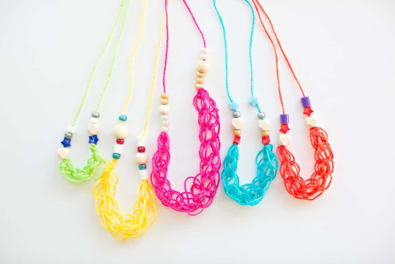 Beaded fingerknit necklace beginner knitting pattern